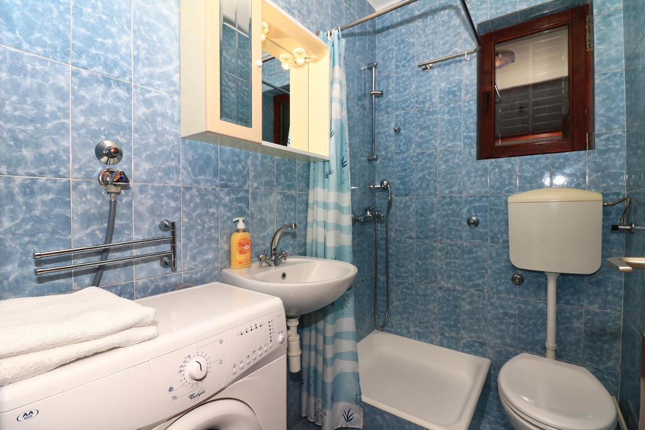 Apartments With A Parking Space Jezera, Murter - 5079 المظهر الخارجي الصورة